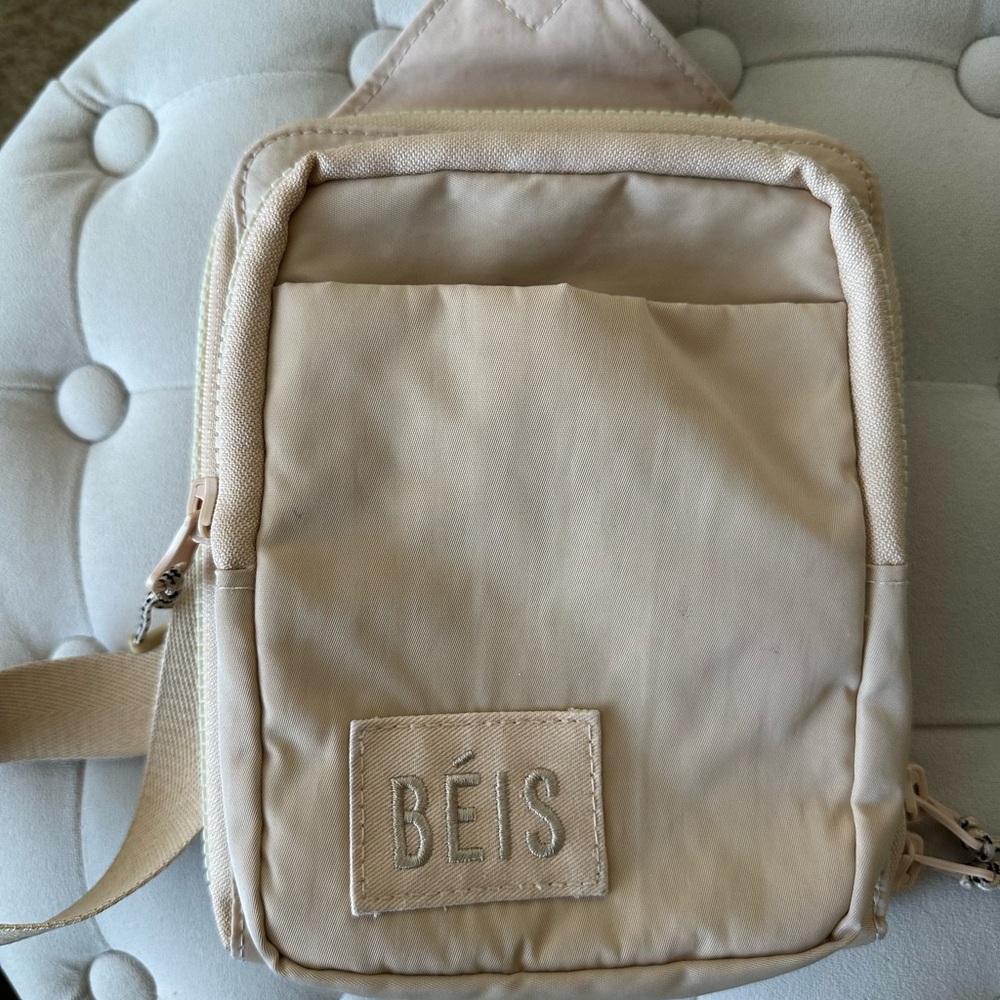 BEIS Sport Sling in Beige